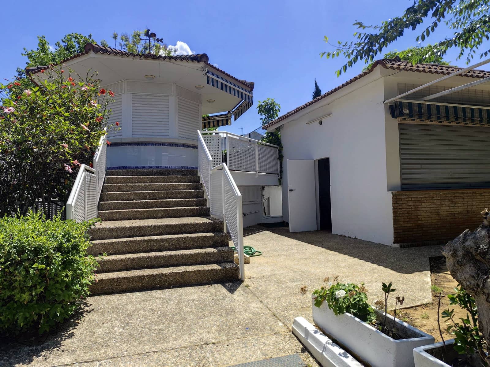 3 bedroom Terraced Villa for sale in Mairena del Aljarafe with pool garage - € 399,000 (Ref: 9839277)