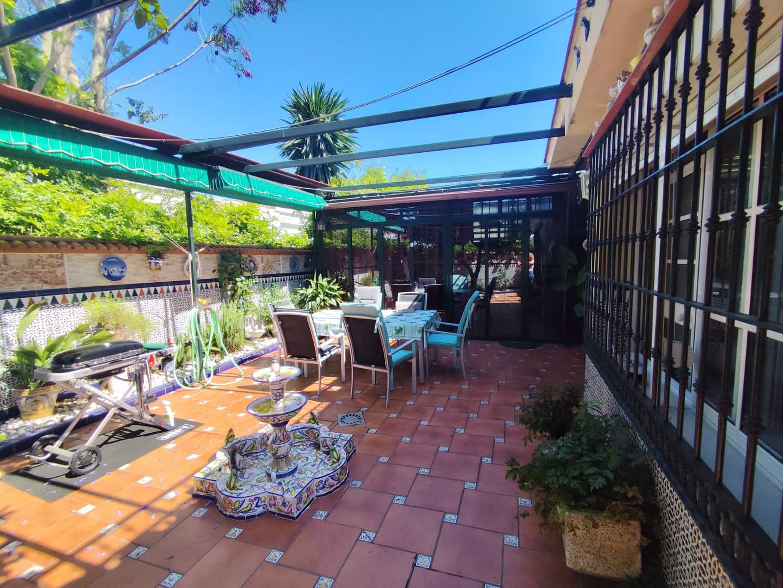 3 bedroom Terraced Villa for sale in Mairena del Aljarafe with pool garage - € 399,000 (Ref: 9839277)
