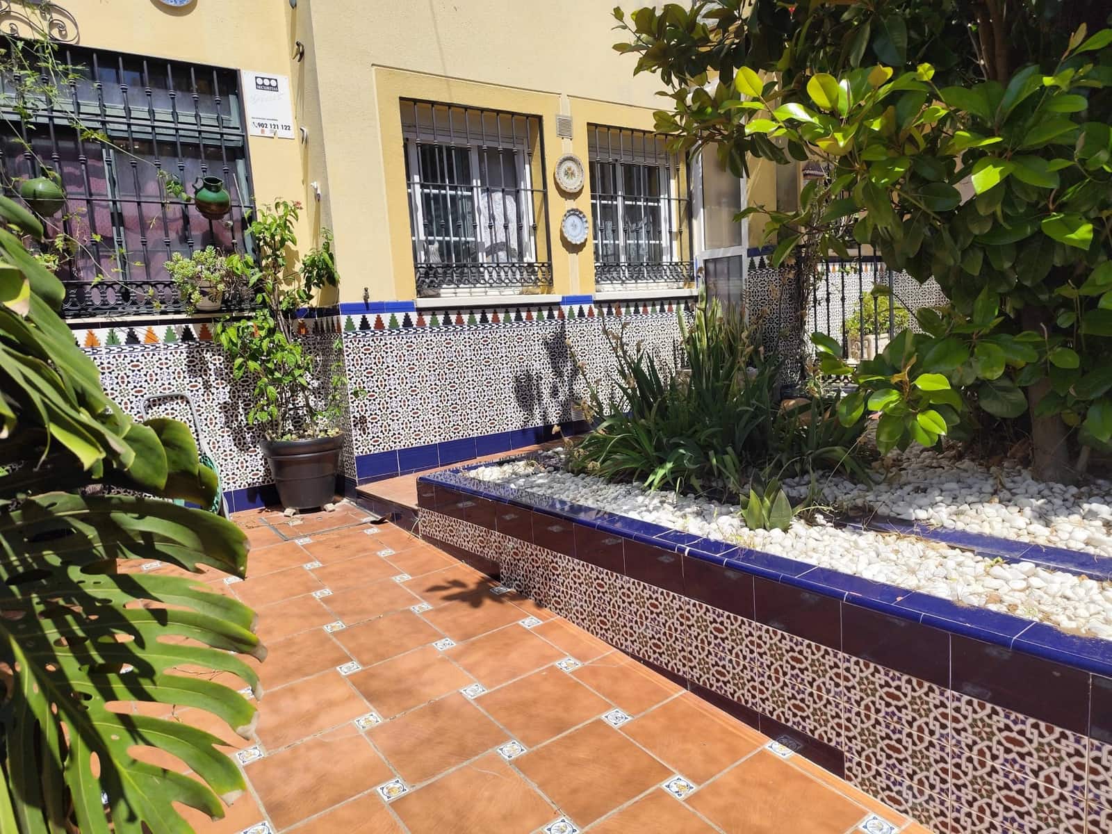 3 bedroom Terraced Villa for sale in Mairena del Aljarafe with pool garage - € 399,000 (Ref: 9839277)