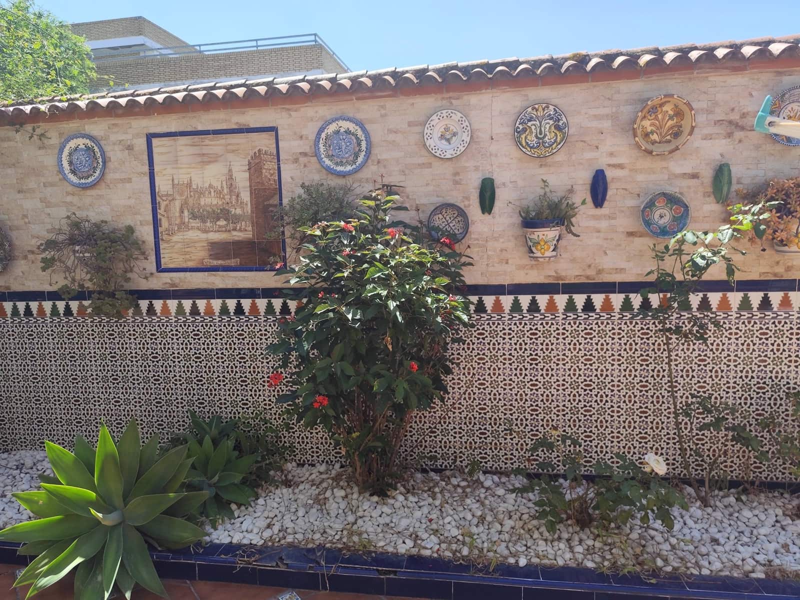 3 bedroom Terraced Villa for sale in Mairena del Aljarafe with pool garage - € 399,000 (Ref: 9839277)