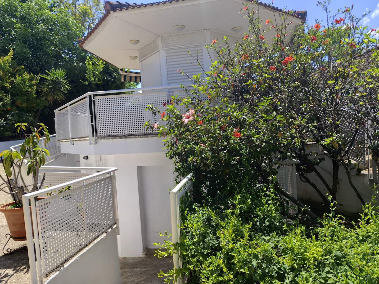 3 bedroom Terraced Villa for sale in Mairena del Aljarafe with pool garage - € 399,000 (Ref: 9839277)