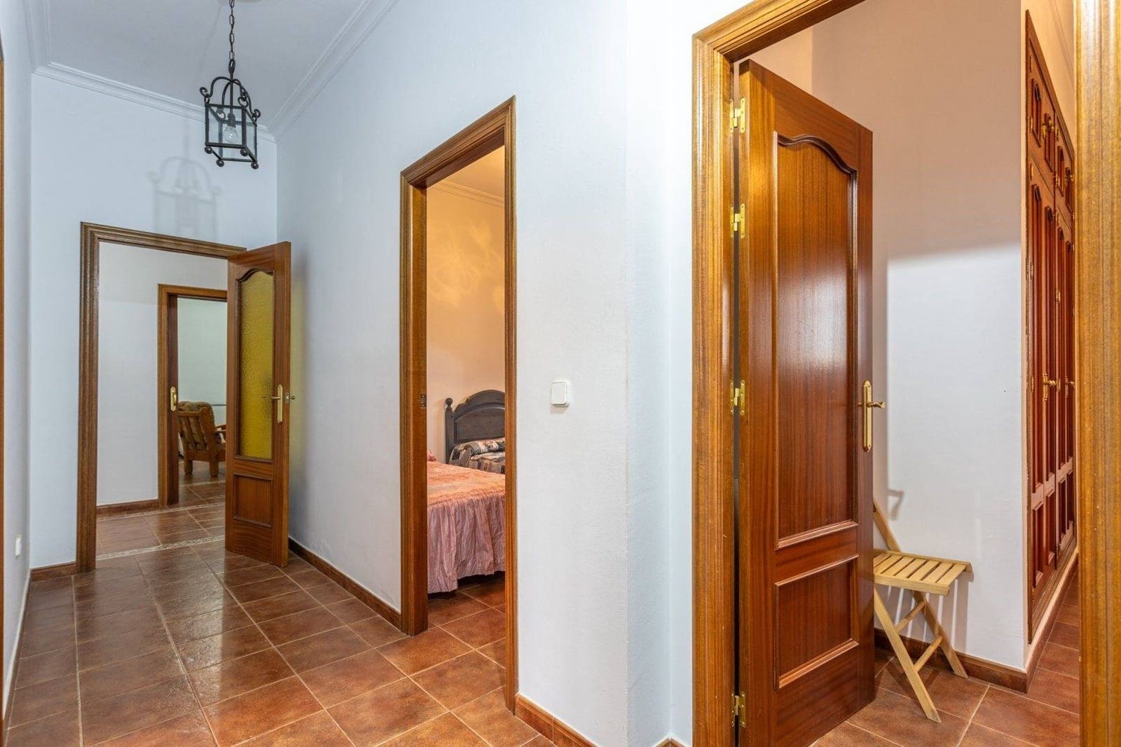 5 Zimmer Villa zu verkaufen in Sanlucar la Mayor mit Pool Garage - 369.990 € (Ref: 9855490)
