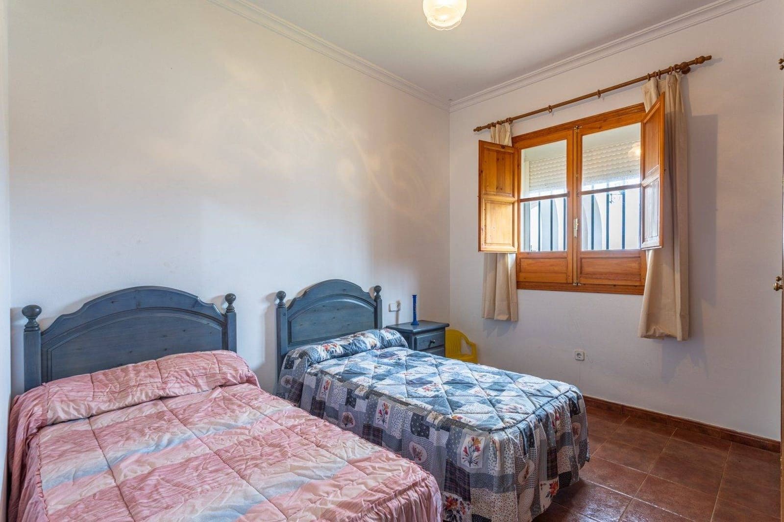 5 Zimmer Villa zu verkaufen in Sanlucar la Mayor mit Pool Garage - 369.990 € (Ref: 9855490)