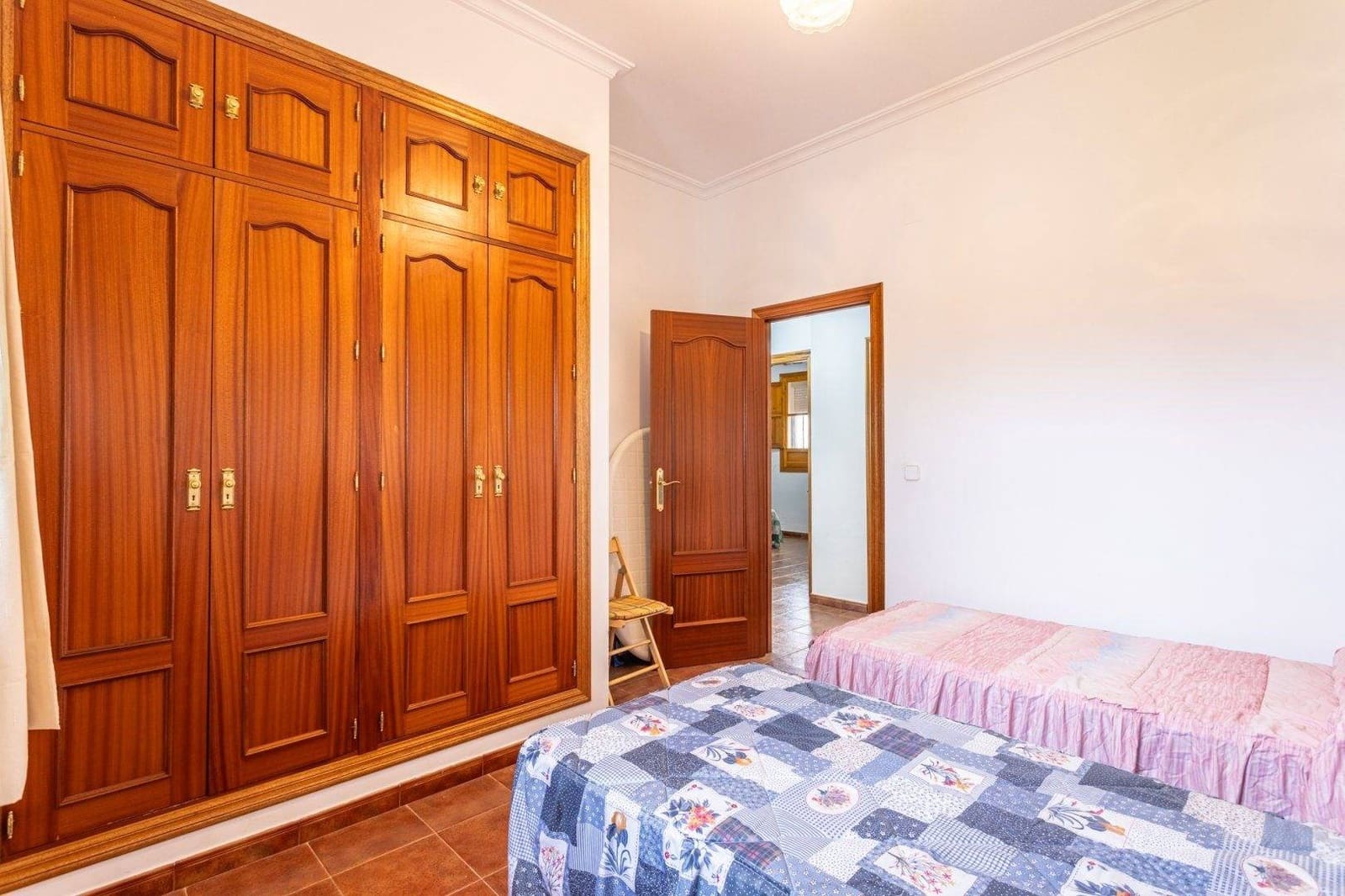 5 Zimmer Villa zu verkaufen in Sanlucar la Mayor mit Pool Garage - 369.990 € (Ref: 9855490)