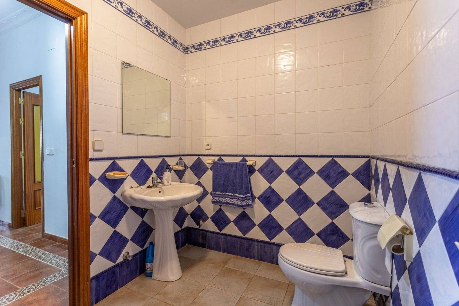 5 Zimmer Villa zu verkaufen in Sanlucar la Mayor mit Pool Garage - 369.990 € (Ref: 9855490)