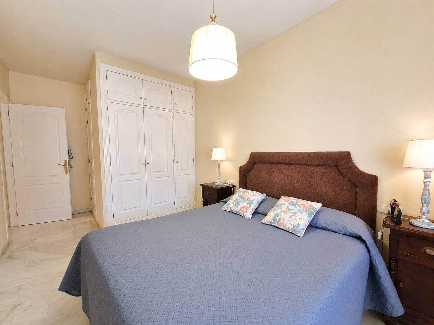 2 bedroom Apartment for sale in San Luis de Sabinillas with pool garage - € 265,000 (Ref: 9867037)