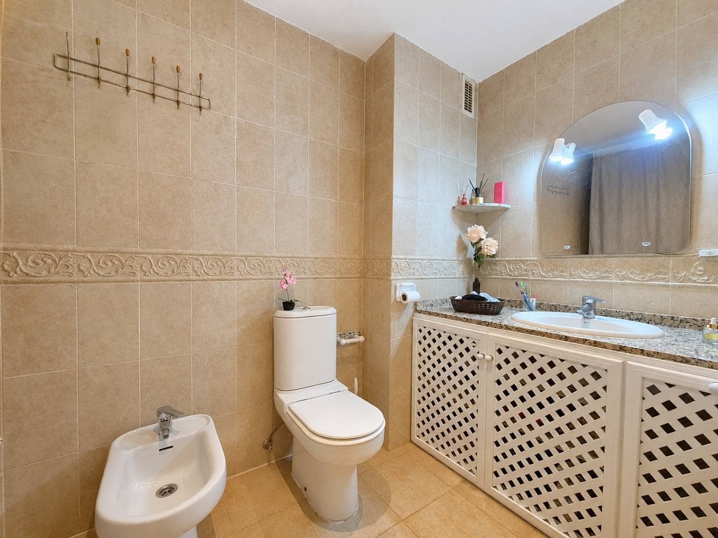 2 bedroom Apartment for sale in San Luis de Sabinillas with pool garage - € 265,000 (Ref: 9867037)