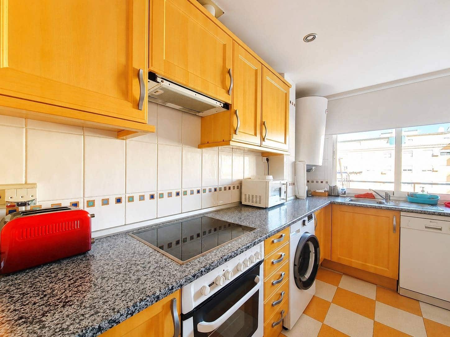 2 bedroom Apartment for sale in San Luis de Sabinillas with pool garage - € 265,000 (Ref: 9867037)