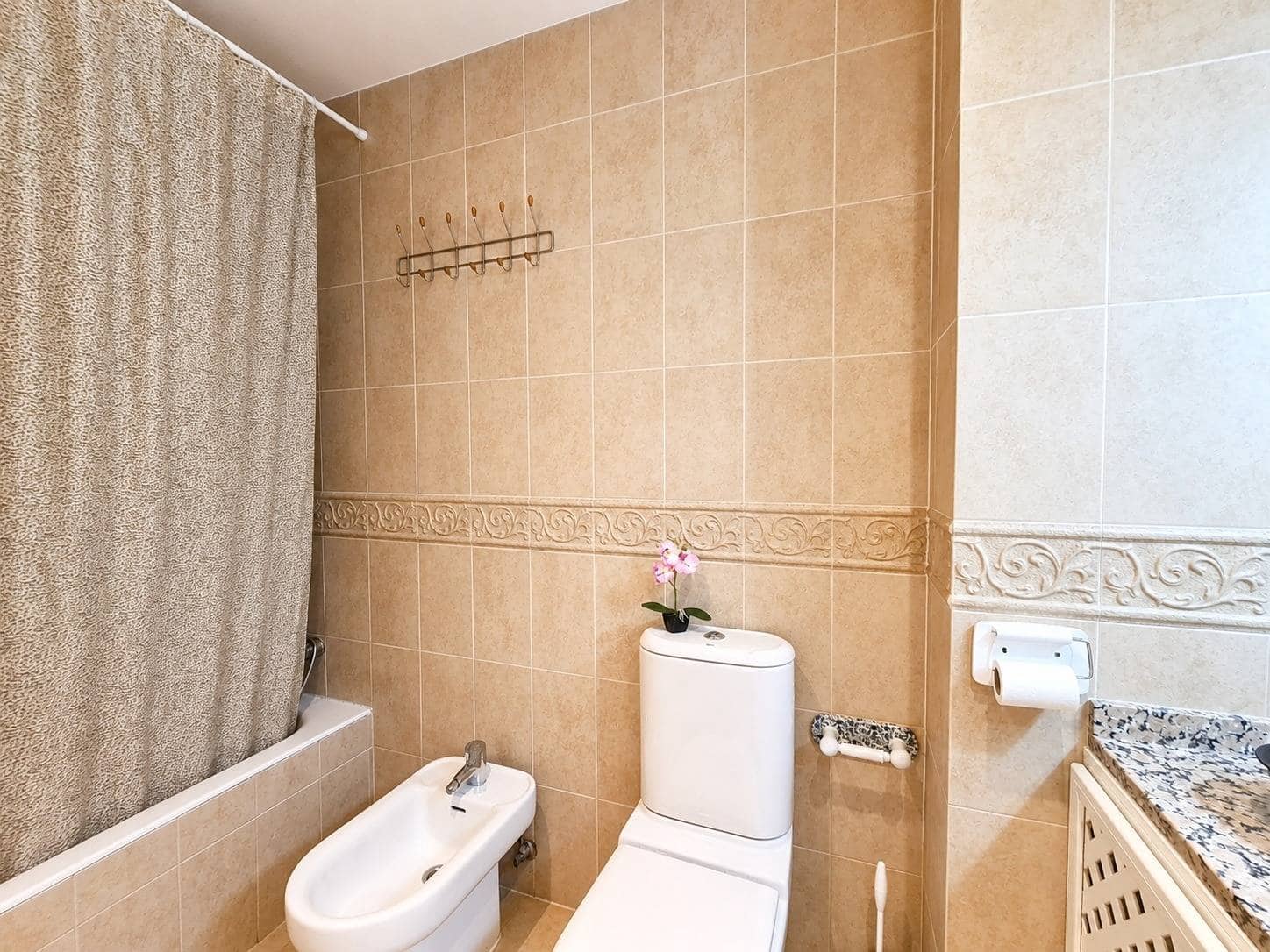 2 bedroom Apartment for sale in San Luis de Sabinillas with pool garage - € 265,000 (Ref: 9867037)