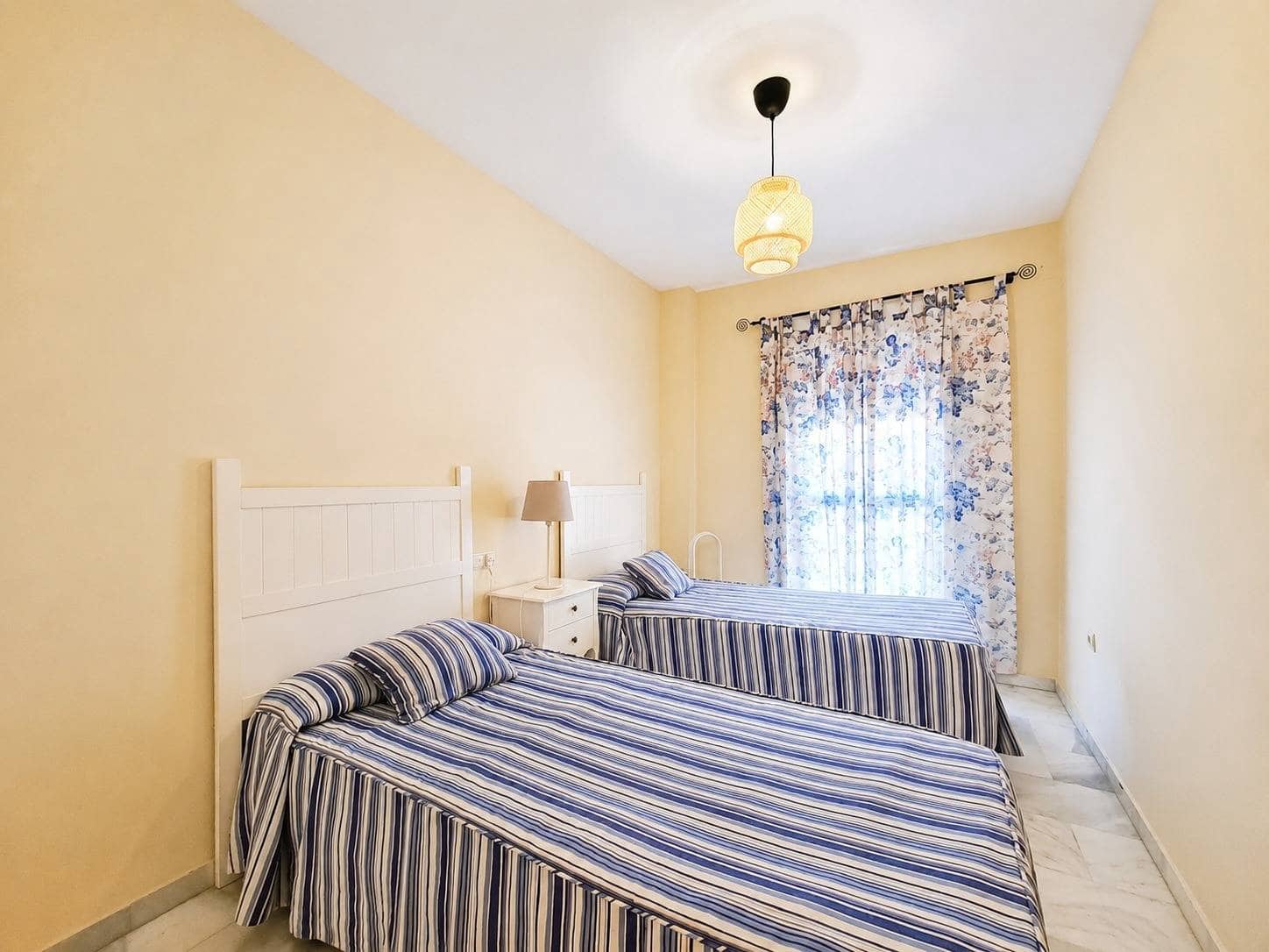 2 bedroom Apartment for sale in San Luis de Sabinillas with pool garage - € 265,000 (Ref: 9867037)