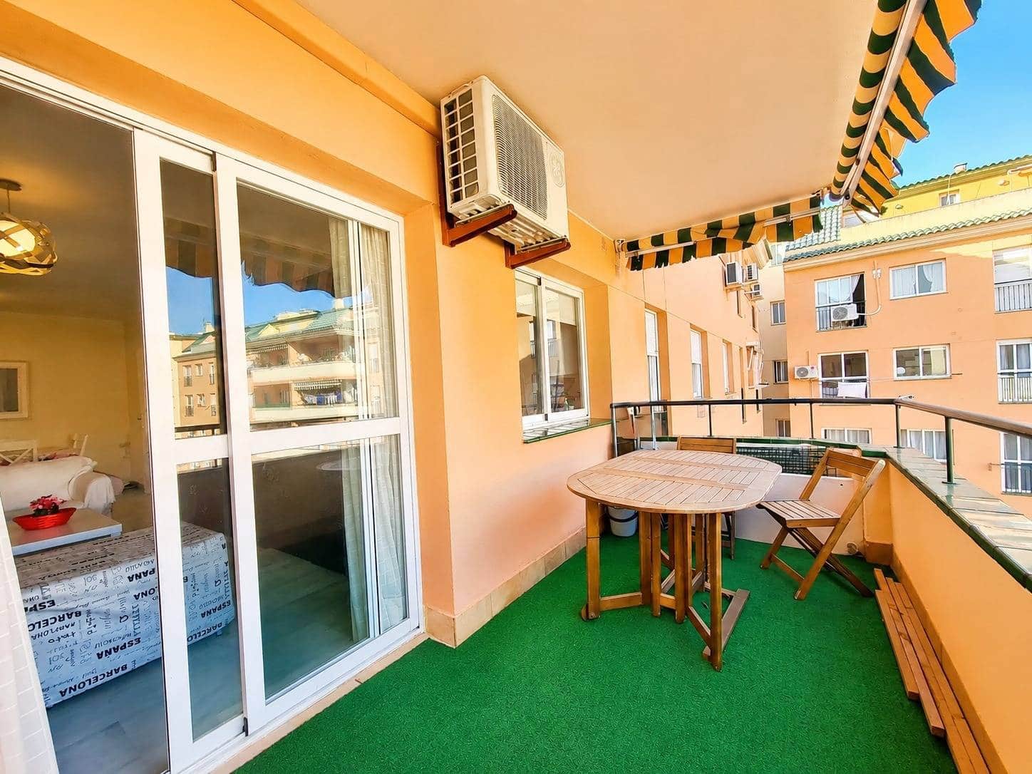 2 bedroom Apartment for sale in San Luis de Sabinillas with pool garage - € 265,000 (Ref: 9867037)