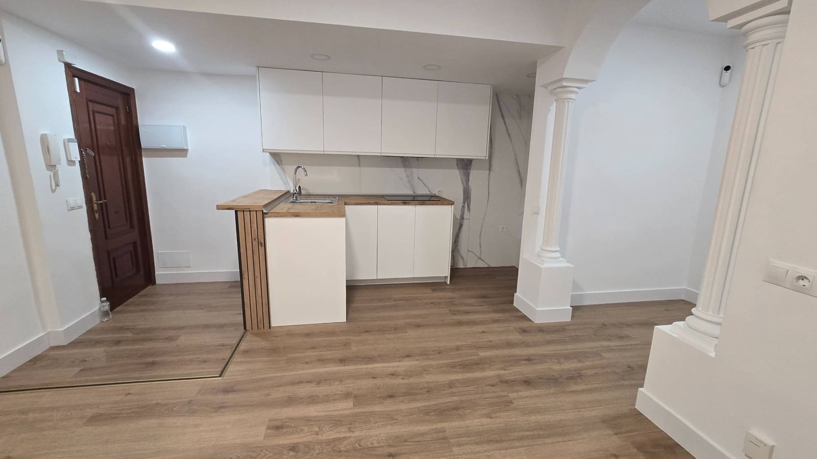 2 makuuhuone Huoneisto myytävänä paikassa Estepona - 235 000 € (Ref: 9900374)