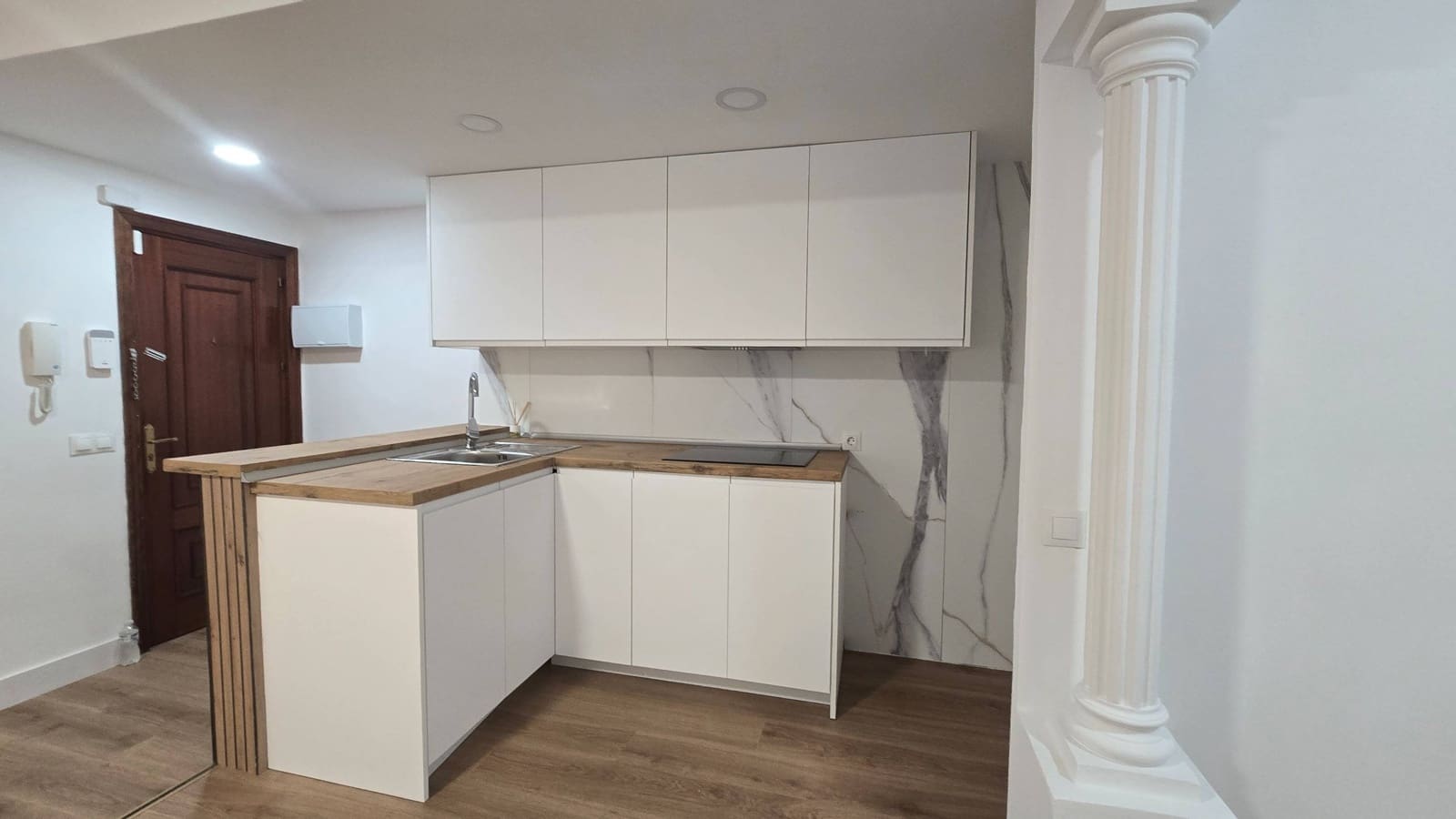 2 makuuhuone Huoneisto myytävänä paikassa Estepona - 235 000 € (Ref: 9900374)