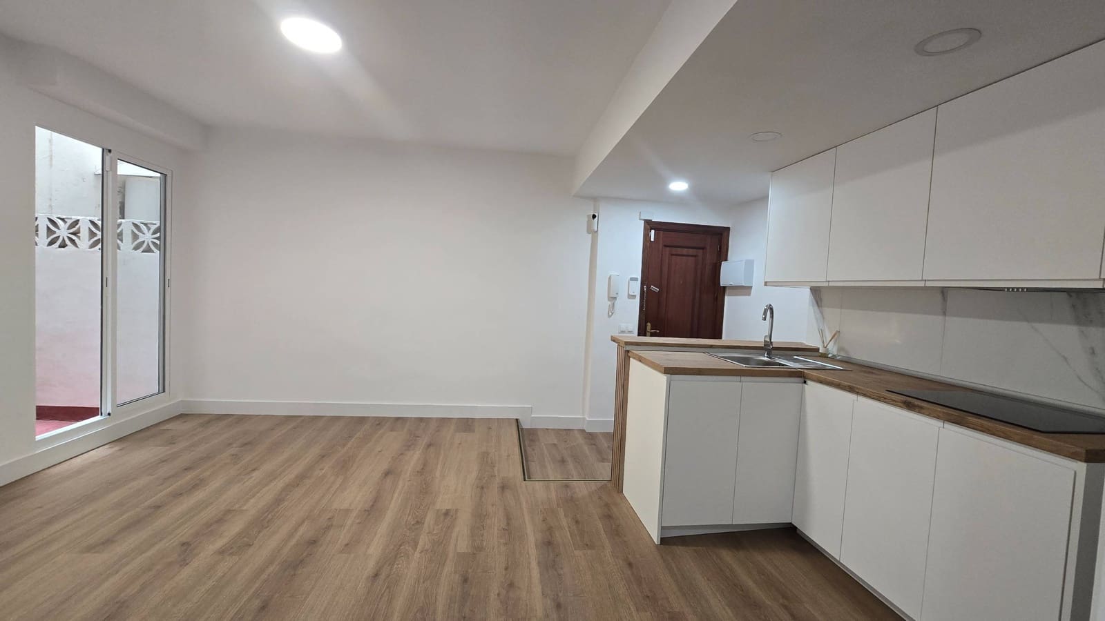 2 makuuhuone Huoneisto myytävänä paikassa Estepona - 235 000 € (Ref: 9900374)