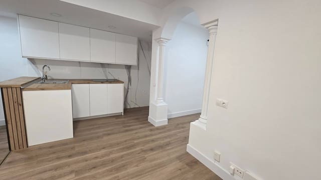 2 makuuhuone Huoneisto myytävänä paikassa Estepona - 235 000 € (Ref: 9900374)