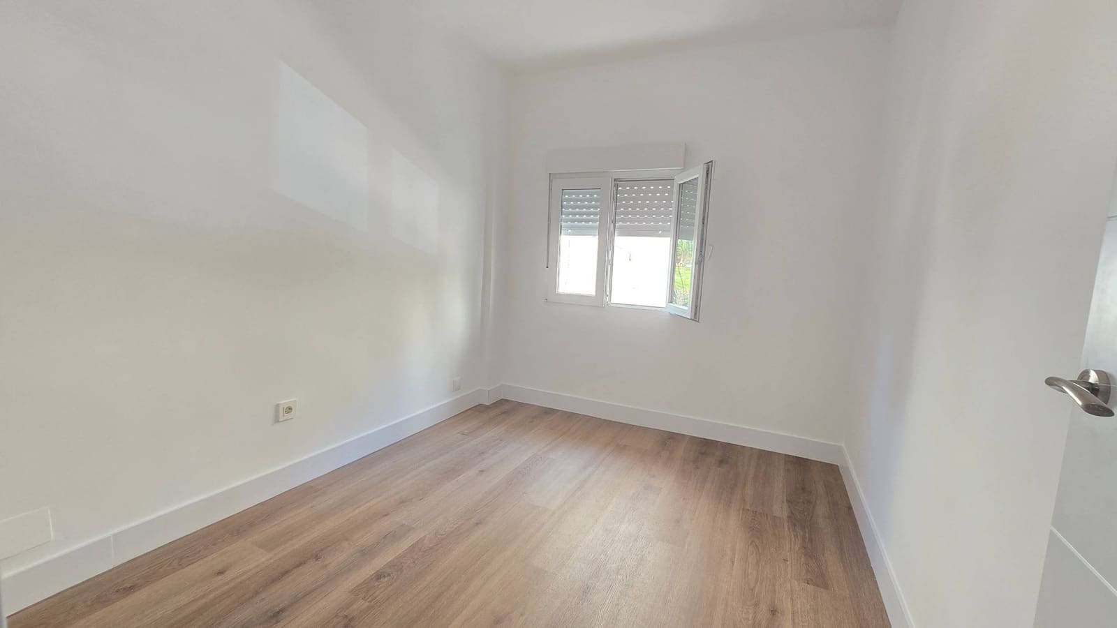 2 makuuhuone Huoneisto myytävänä paikassa Estepona - 235 000 € (Ref: 9900374)