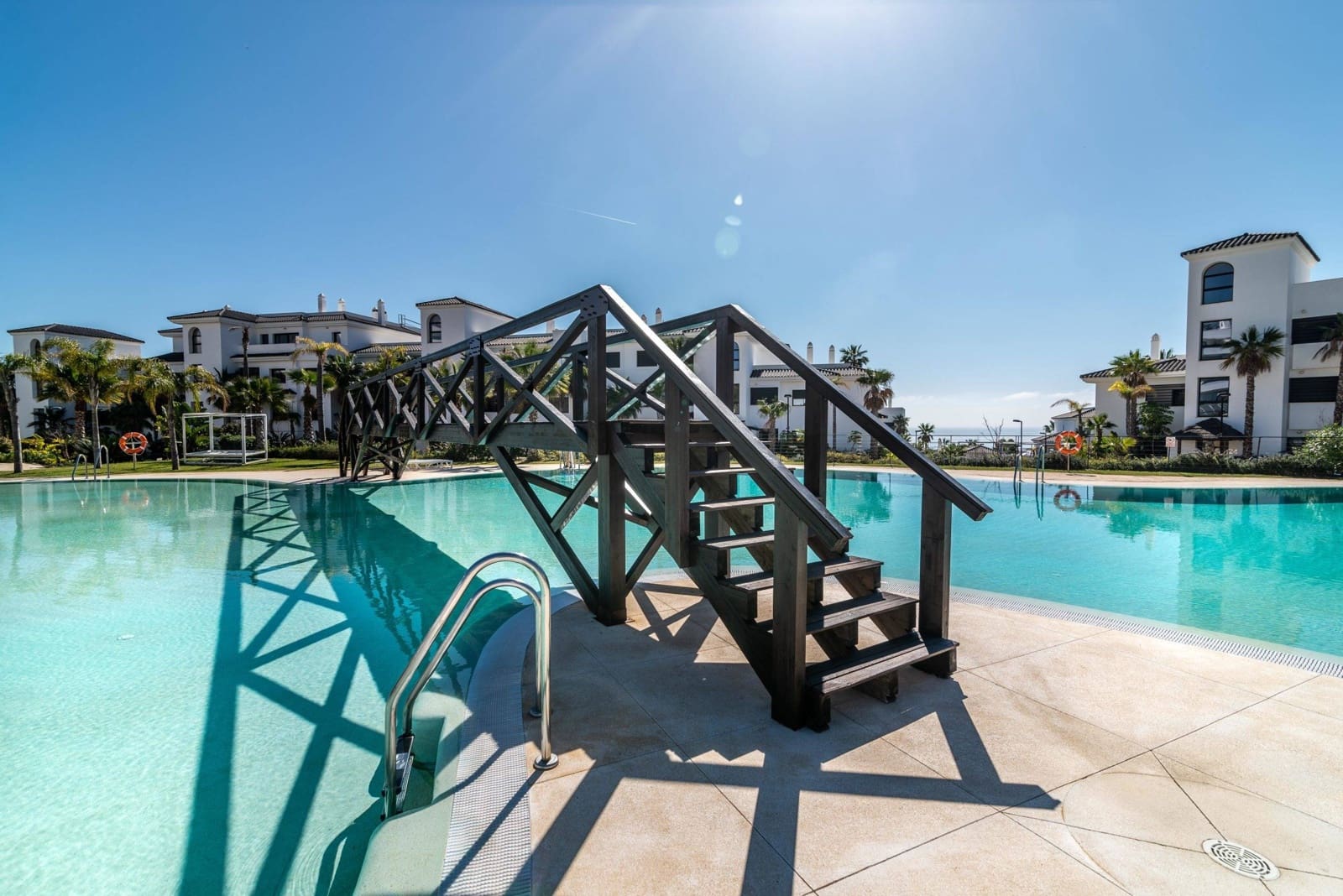 3 sovrum Lägenhet till salu i Estepona med pool garage - 847 000 € (Ref: 9916954)