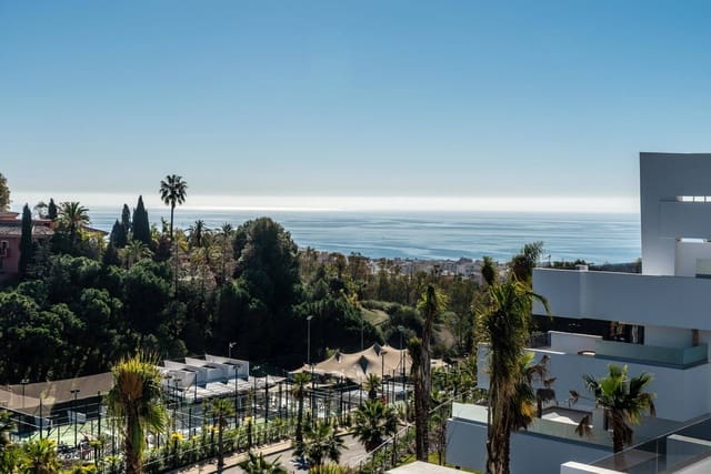 3 sovrum Lägenhet till salu i Estepona med pool garage - 847 000 € (Ref: 9916954)