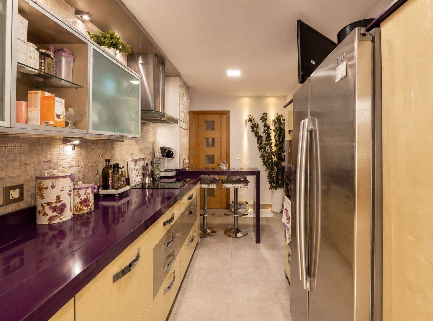3 soveværelse Lejlighed til salg i Estepona med garage - € 356.000 (Ref: 9934230)