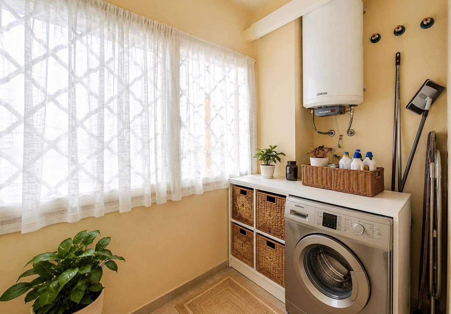 3 soveværelse Lejlighed til salg i Estepona med garage - € 356.000 (Ref: 9934230)