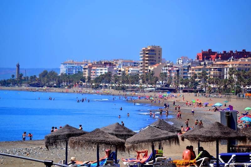3 bedroom Apartment for sale in Estepona with pool garage - € 700,000 (Ref: 9945969)