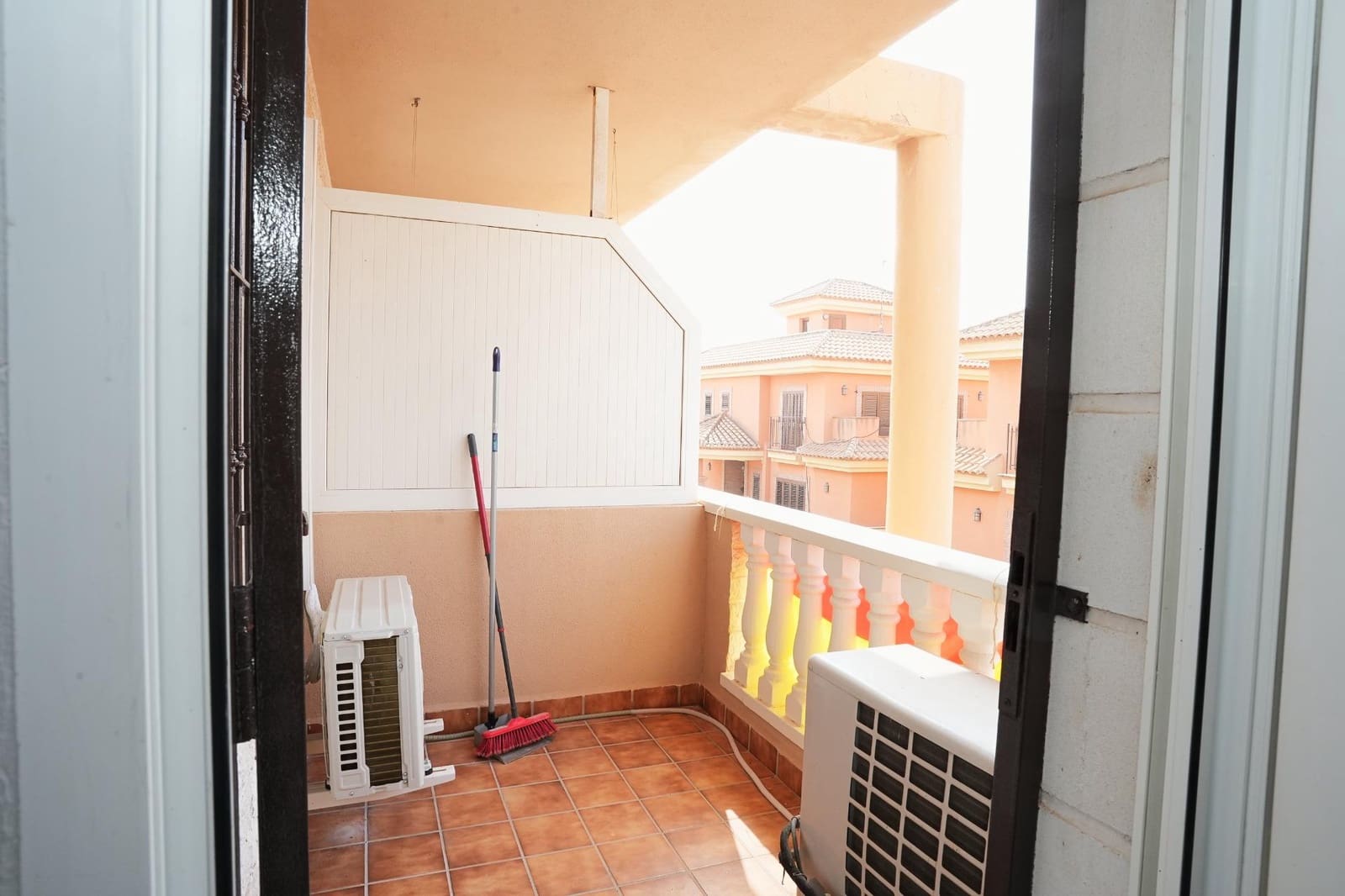 3 Zimmer Apartment zu verkaufen in Los Alcazares mit Pool Garage - 259.196 € (Ref: 10004308)