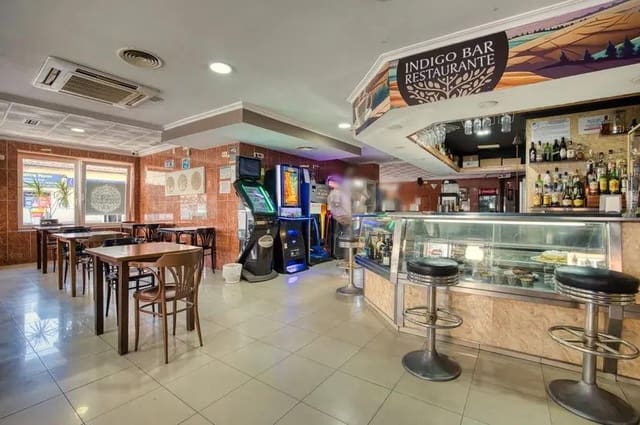 25 soveværelse Hotel til salg i Centro - Muelle Pesquero, Torrevieja - € 1.500.000 (Ref: 10007476)