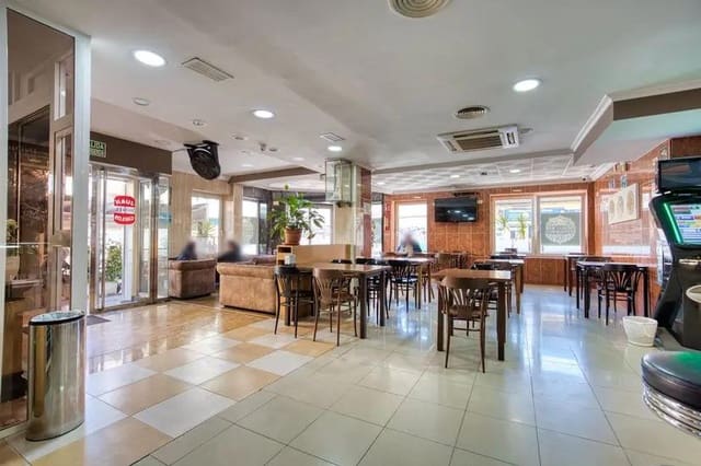 25 soveværelse Hotel til salg i Centro - Muelle Pesquero, Torrevieja - € 1.500.000 (Ref: 10007476)