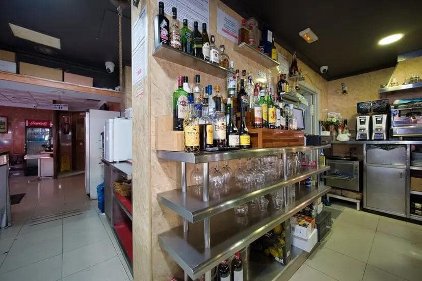 25 soveværelse Hotel til salg i Torrevieja - € 1.500.000 (Ref: 10007476)