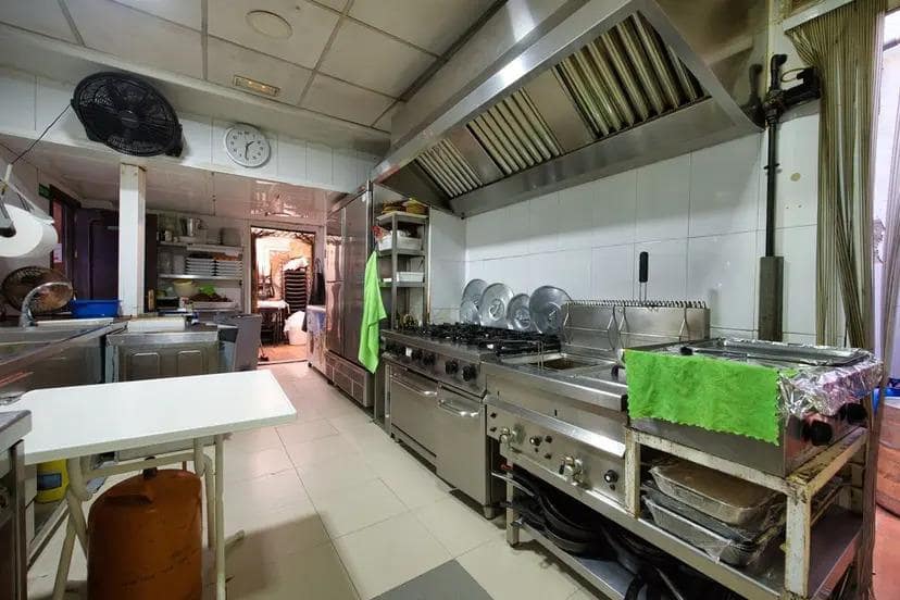 25 soveværelse Hotel til salg i Torrevieja - € 1.500.000 (Ref: 10007476)