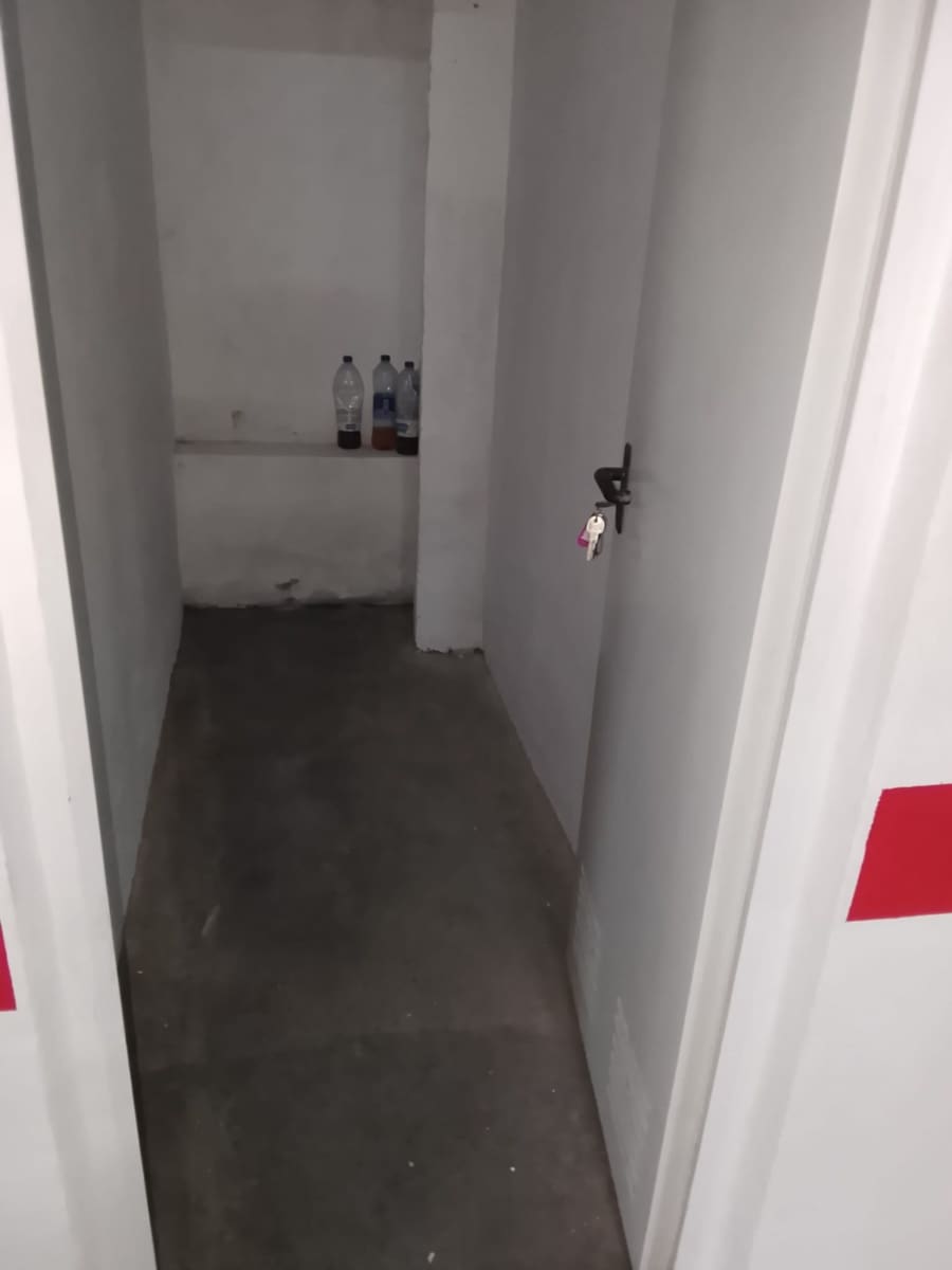 Garaje en Torrevieja en venta - 14.900 € (Ref: 10015841)