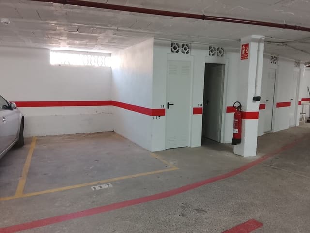 Garaje en Avenida Habaneras - Curva de Palangre, Torrevieja en venta - 14.900 € (Ref: 10015841)