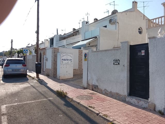 Garaje en Avenida Habaneras - Curva de Palangre, Torrevieja en venta - 14.900 € (Ref: 10015841)
