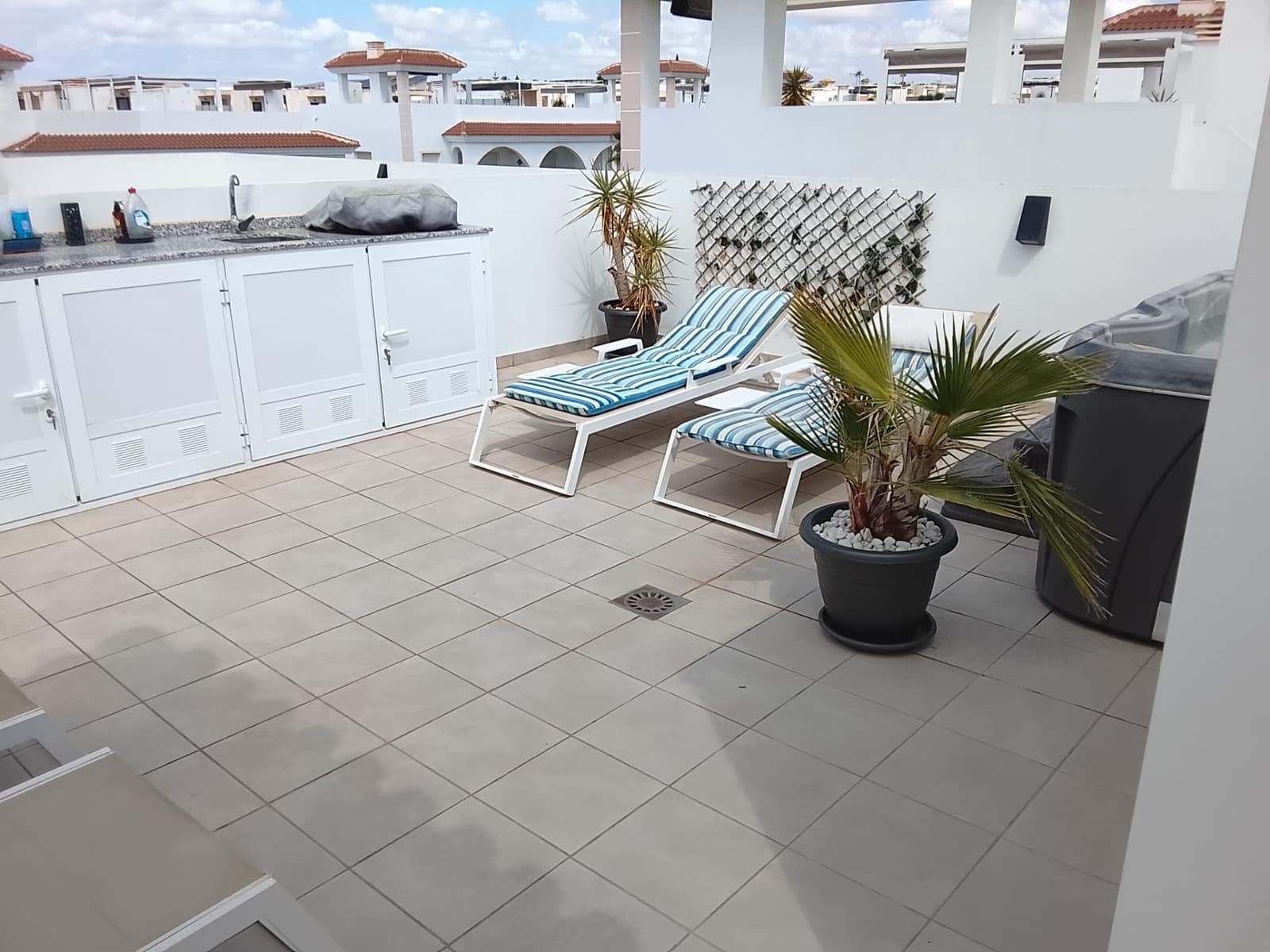 2 makuuhuone Kattohuoneisto myytävänä paikassa Rojales mukana uima-altaan - 329 900 € (Ref: 10015842)