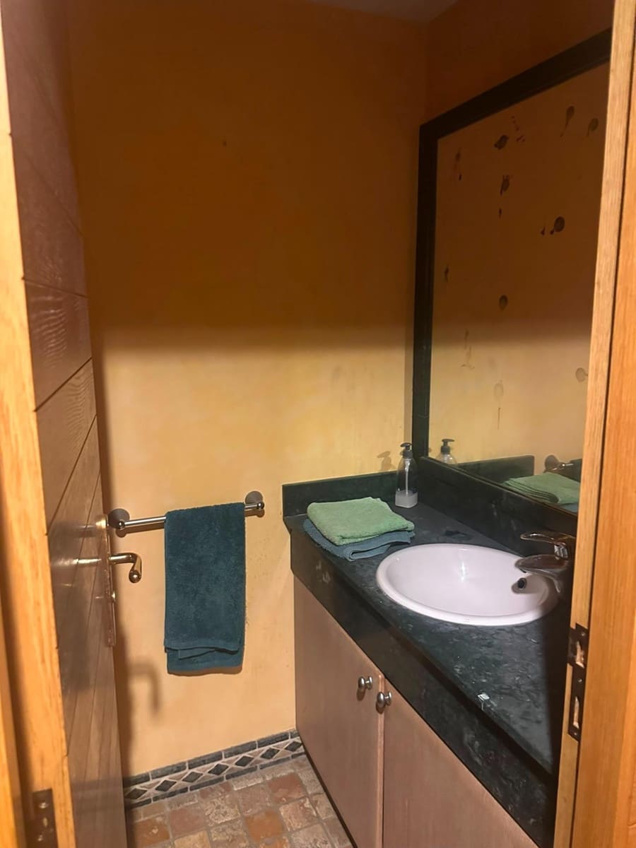 Bureau à vendre à Santander - 500 000 € (Ref: 10015843)