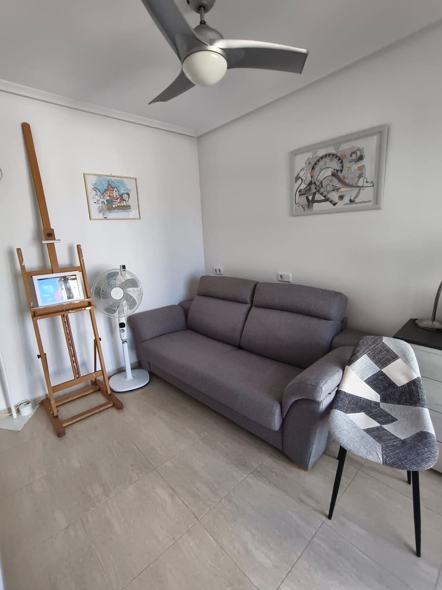 3 soverom Villa til salgs i Guardamar del Segura med svømmebasseng garasje - € 345 000 (Ref: 10018621)