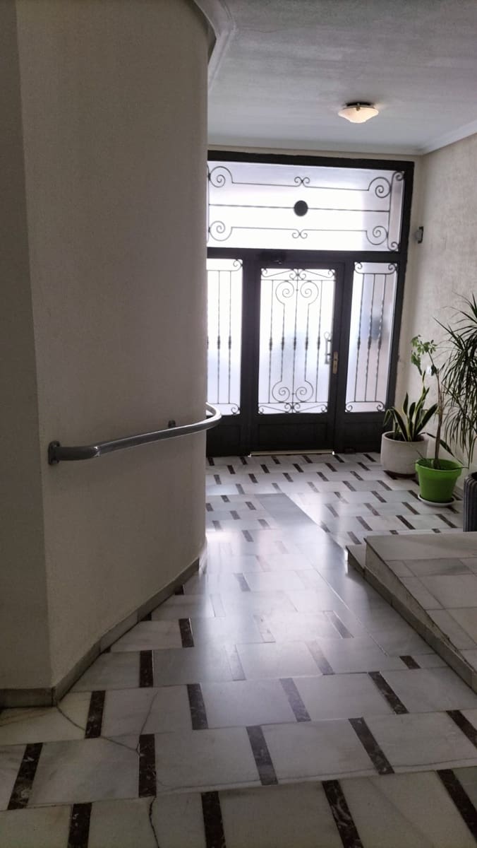 3 bedroom Apartment for sale in Torrevieja with garage - € 517,440 (Ref: 10035605)