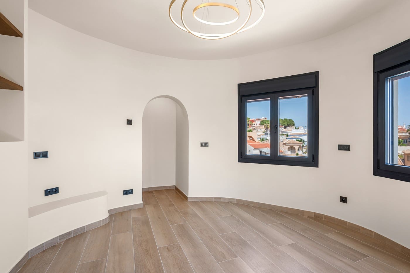 5 soverom Villa til salgs i Ciudad Quesada med svømmebasseng garasje - € 1 250 000 (Ref: 10045480)