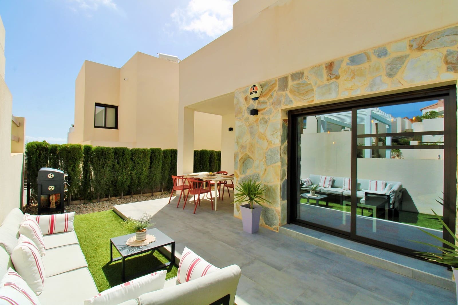 3 soverom Villa til salgs i Villamartin med svømmebasseng - € 354 900 (Ref: 10062053)