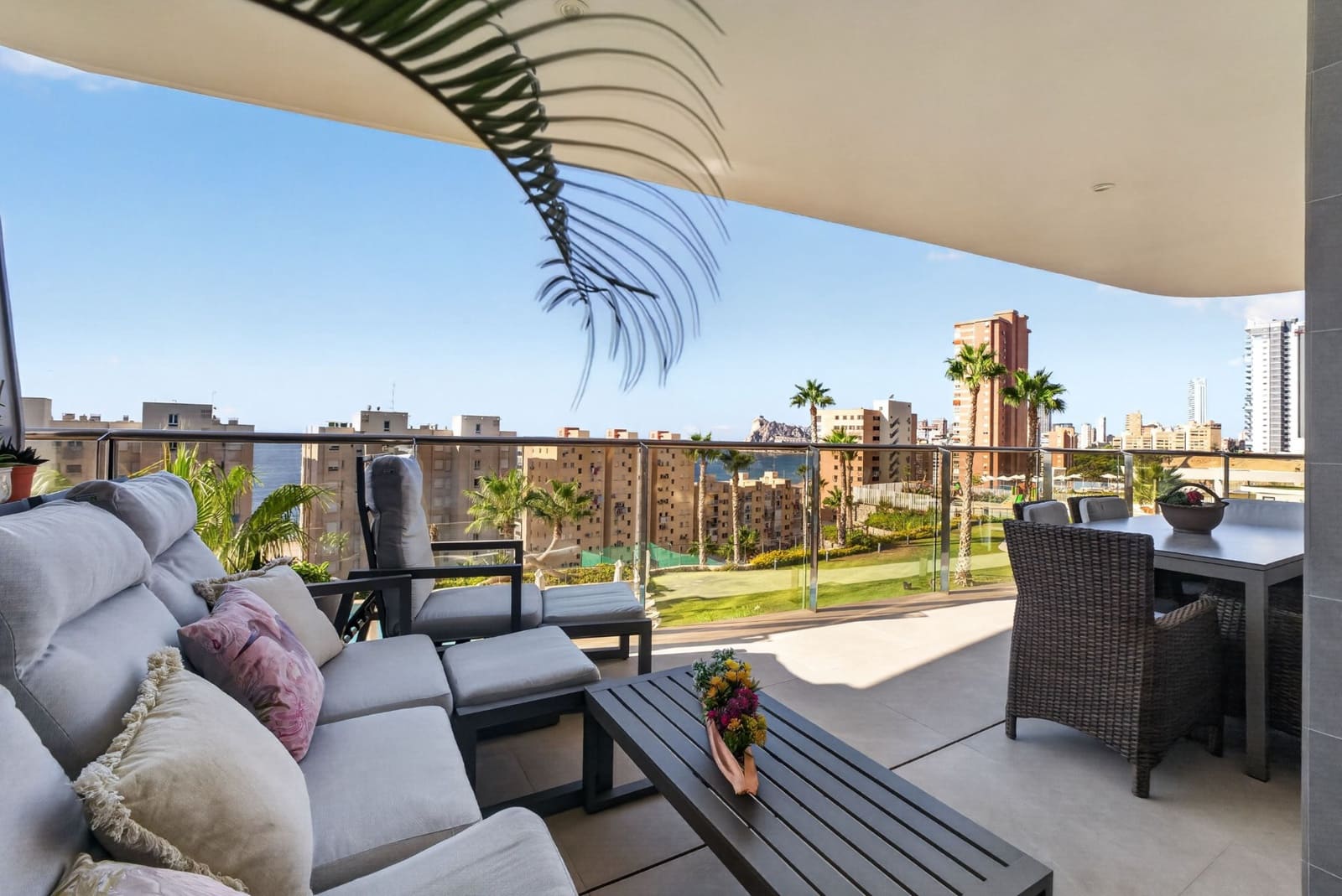 3 quarto Apartamento para venda em Benidorm com piscina garagem - 859 000 € (Ref: 10067956)