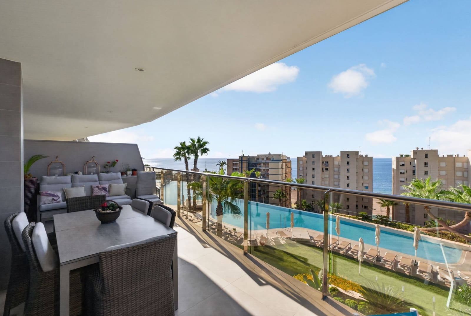 3 quarto Apartamento para venda em Benidorm com piscina garagem - 859 000 € (Ref: 10067956)