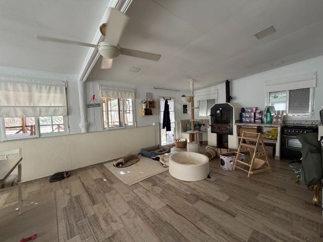 3 bedroom Finca/Country House for sale in La Marina, Elche / Elx with pool - € 375,000 (Ref: 10070946)