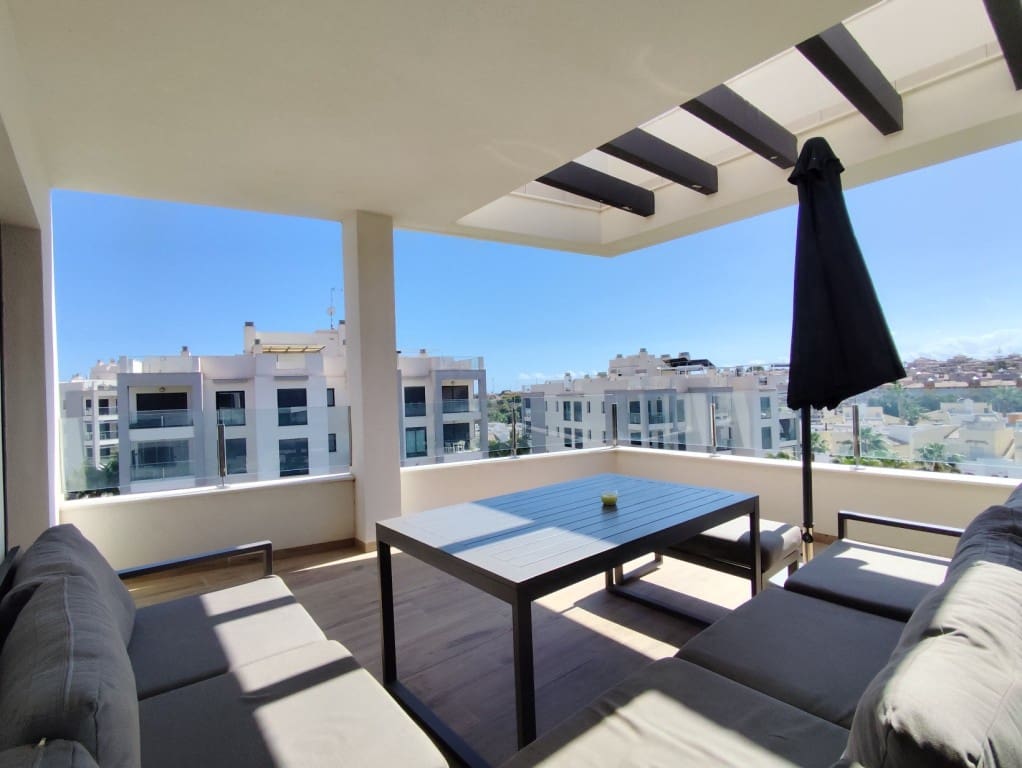 3 bedroom Penthouse for sale in Villamartin with pool garage - € 345,000 (Ref: 10073237)