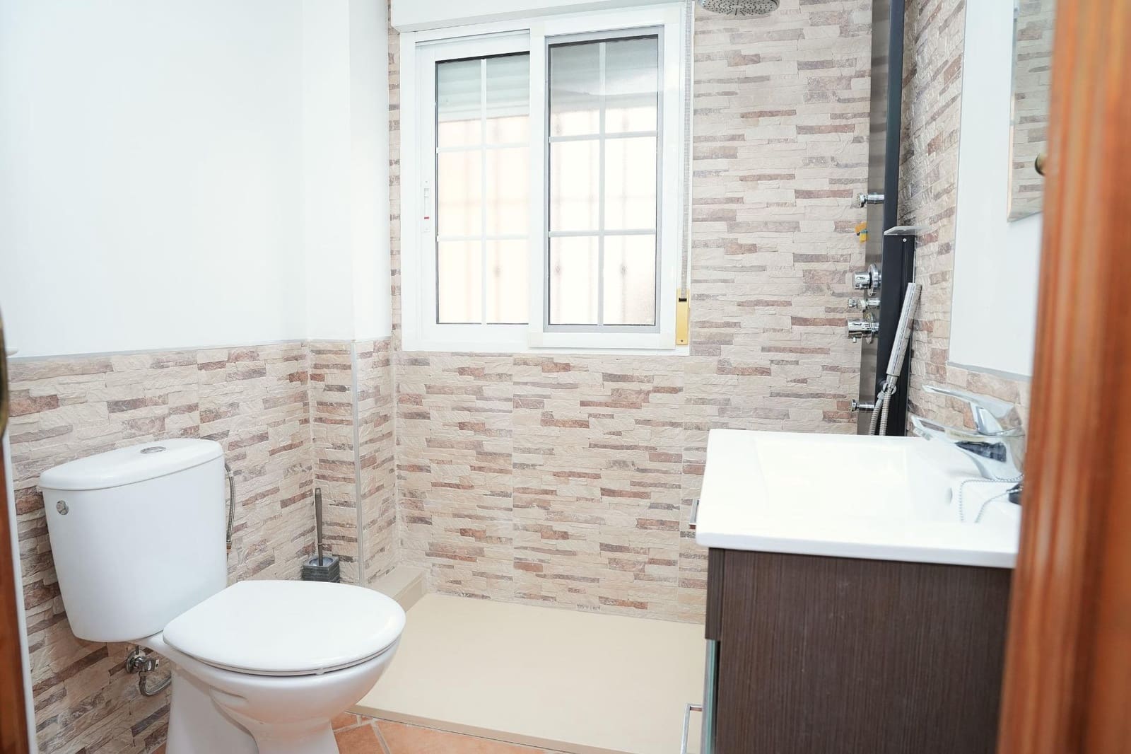 3 slaapkamer Villa te koop in Los Montesinos met zwembad garage - € 230.304 (Ref: 10086177)