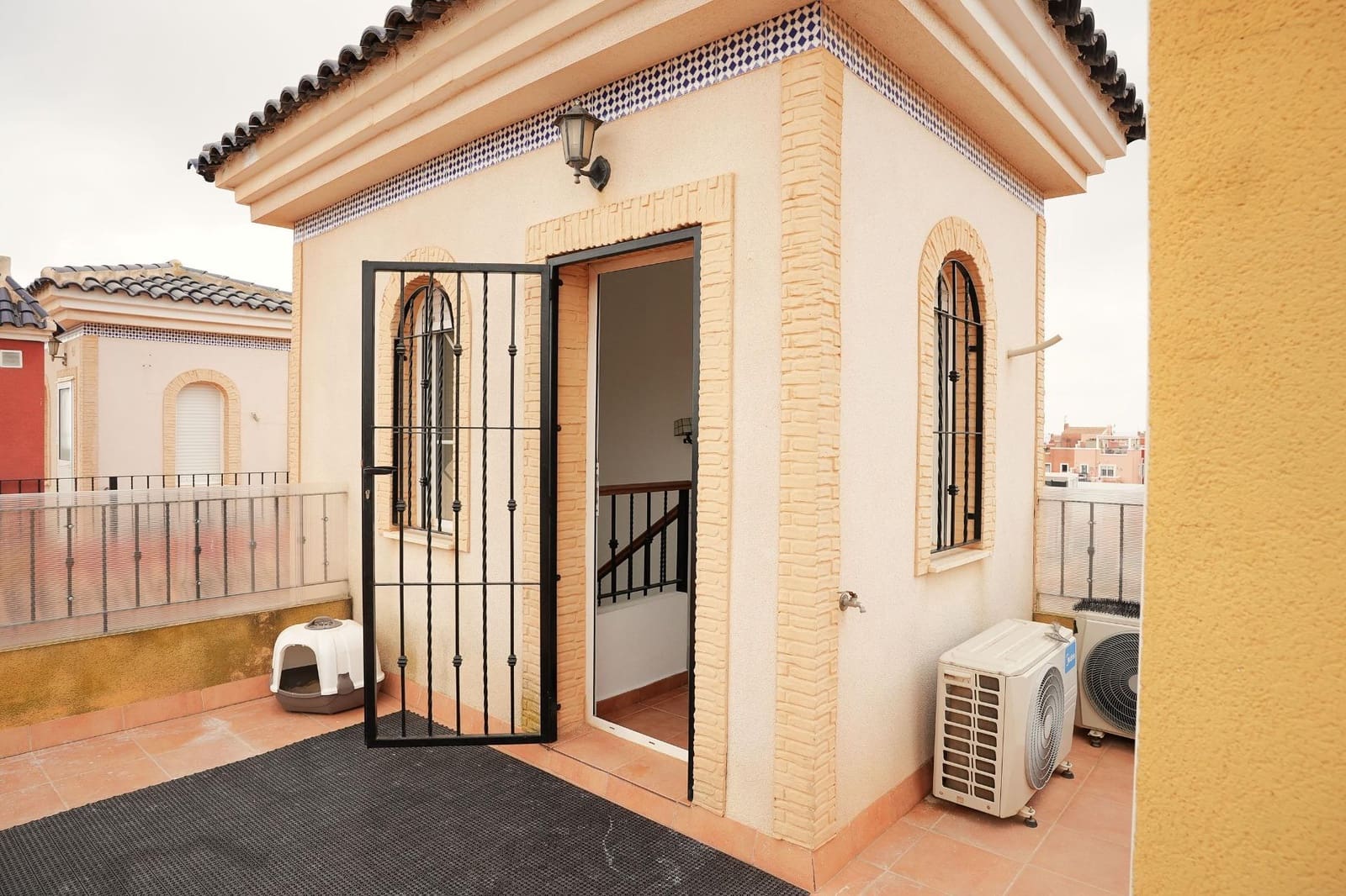 3 slaapkamer Villa te koop in Los Montesinos met zwembad garage - € 230.304 (Ref: 10086177)