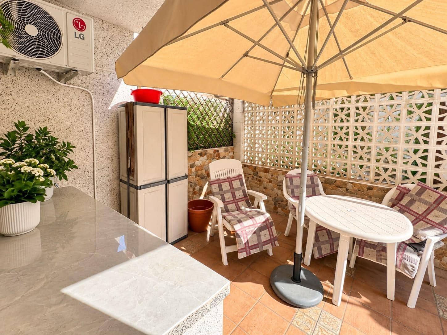 2 quarto Bungalow para venda em Guardamar del Segura com piscina - 169 900 € (Ref: 10088802)