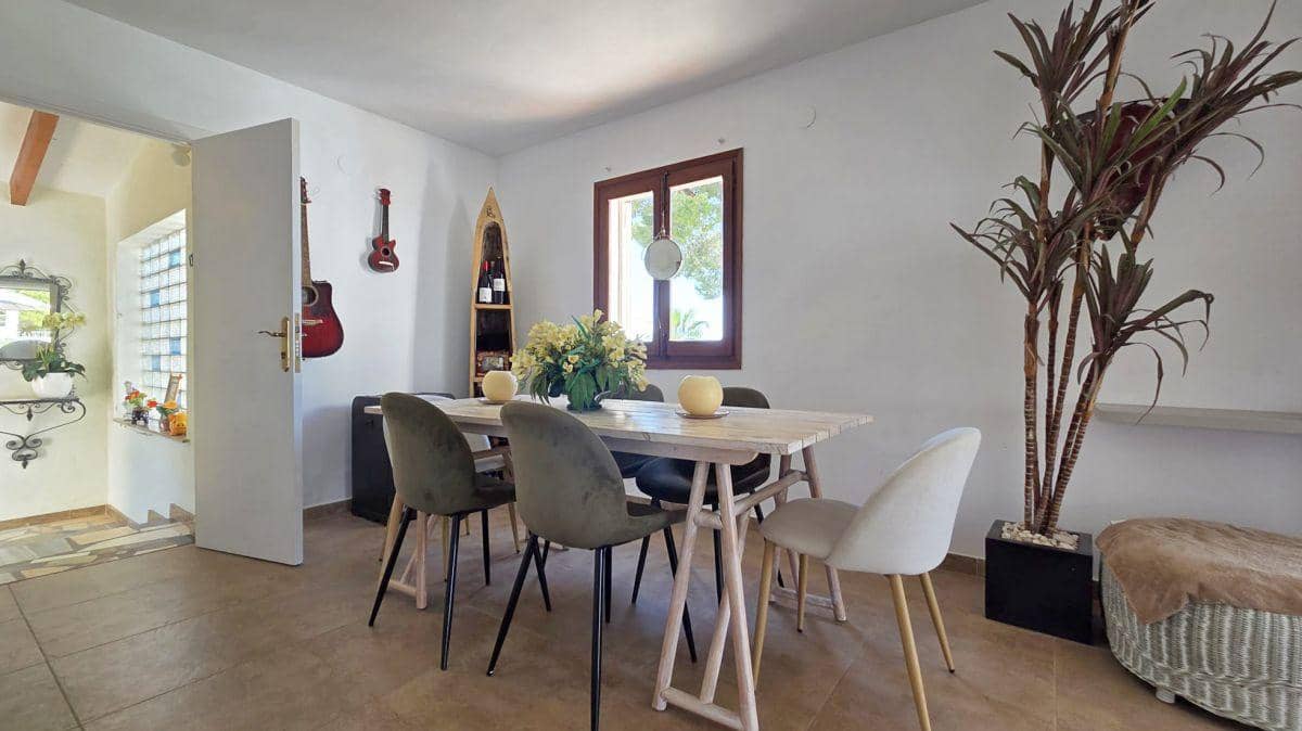 3 sypialnia Willa na sprzedaż w Altea z basenem garażem - 675 000 € (Ref: 10089408)