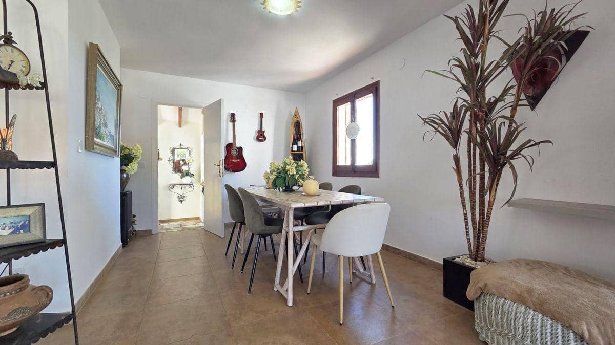 3 sypialnia Willa na sprzedaż w Altea z basenem garażem - 675 000 € (Ref: 10089408)
