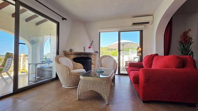 3 sypialnia Willa na sprzedaż w Alhama Springs, Altea z basenem garażem - 675 000 € (Ref: 10089408)