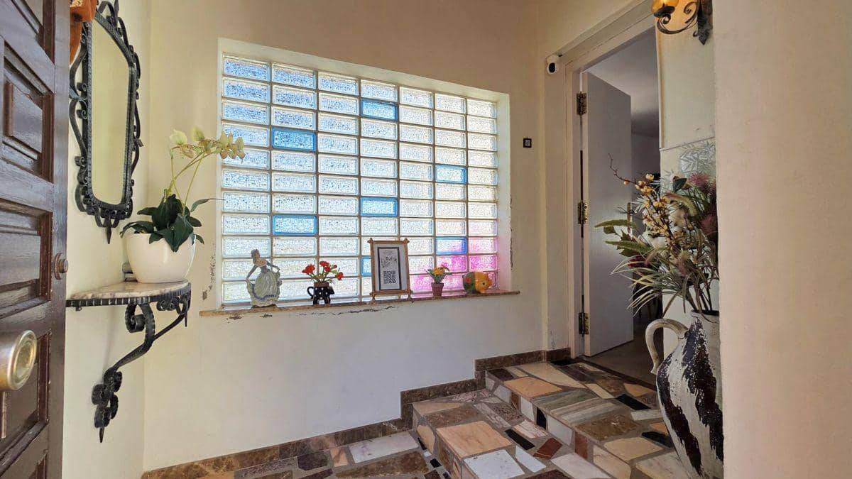 3 sypialnia Willa na sprzedaż w Altea z basenem garażem - 675 000 € (Ref: 10089408)